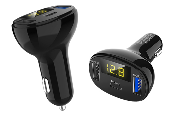 Incarcator Auto Mega Drive 3 Porturi USB QC 3.0 Afisaj LED 32W
