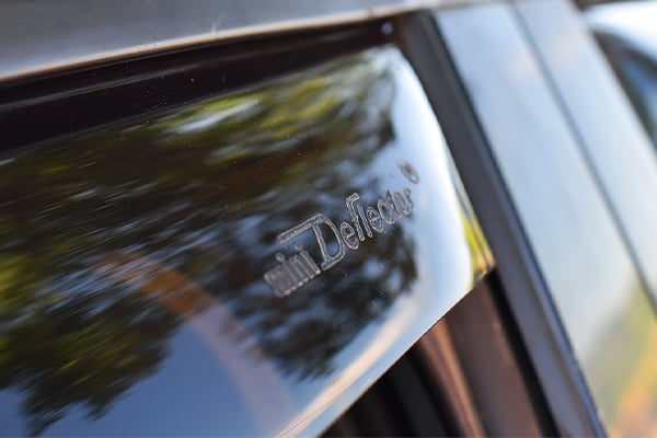 Set Paravanturi Fata Farad pentru Ford Fusion (2002-)