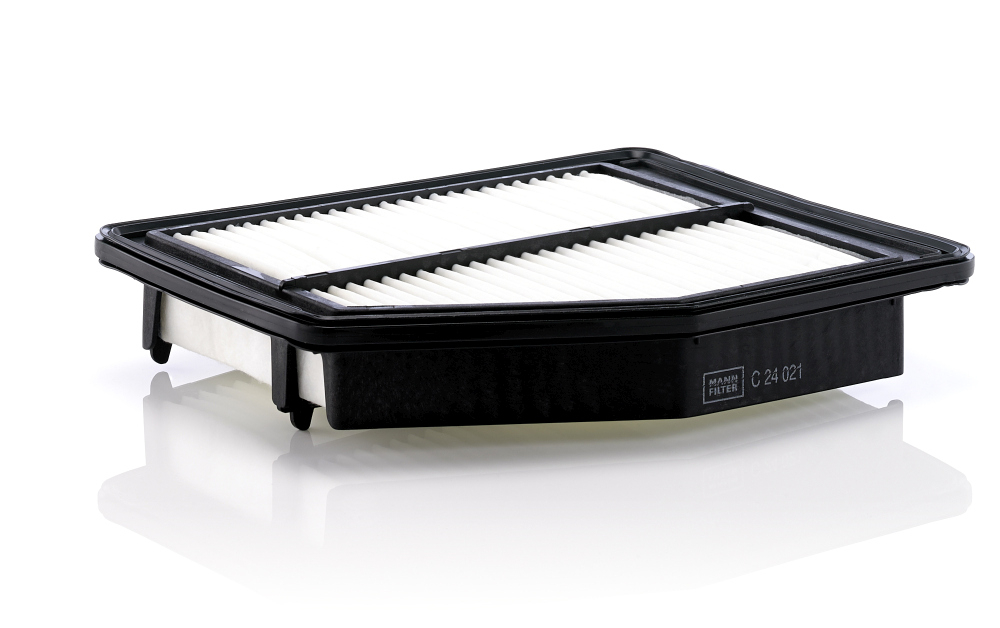 Filtru aer Mann-Filter C 24 021 - Performanță Optimală