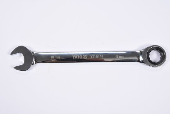 Cheie Yato 18mm cu Clichet Profesională